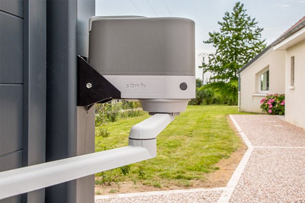 Réinitialiser un moteur de portail Somfy